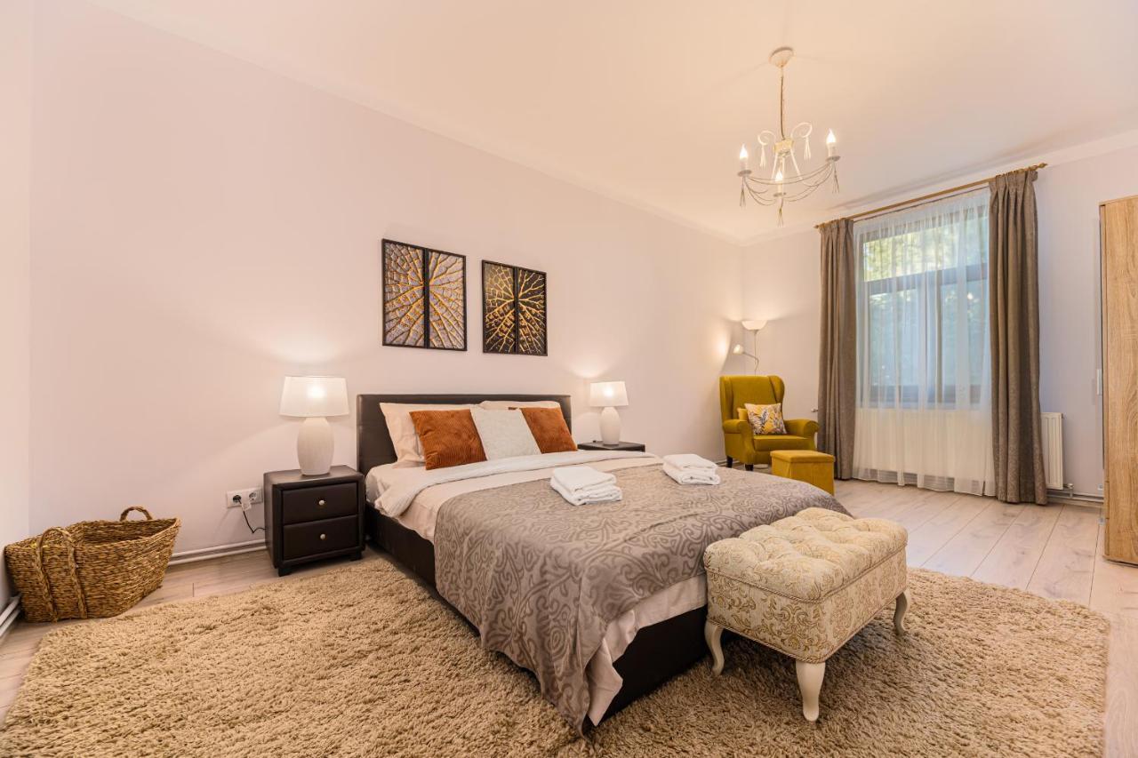 Chic&View Brasov Apartment Exteriör bild